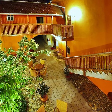 Bed & Breakfast Silak Ptuj Eksteriør billede